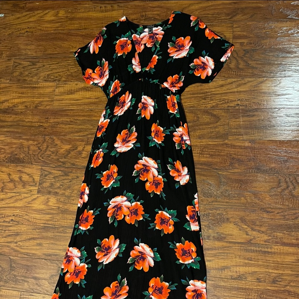 Forever 21 Maxi floral dress